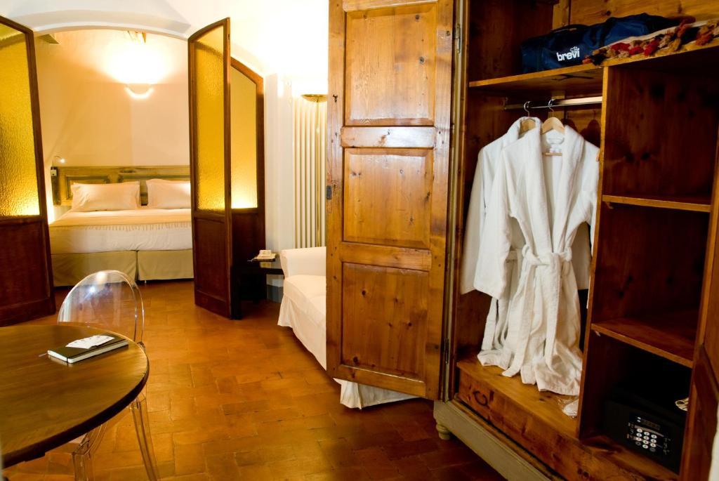 Callegherie 21 Boutique B&B イーモラ 部屋 写真