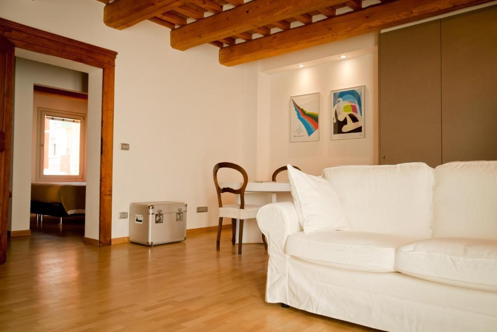 Callegherie 21 Boutique B&B イーモラ 部屋 写真