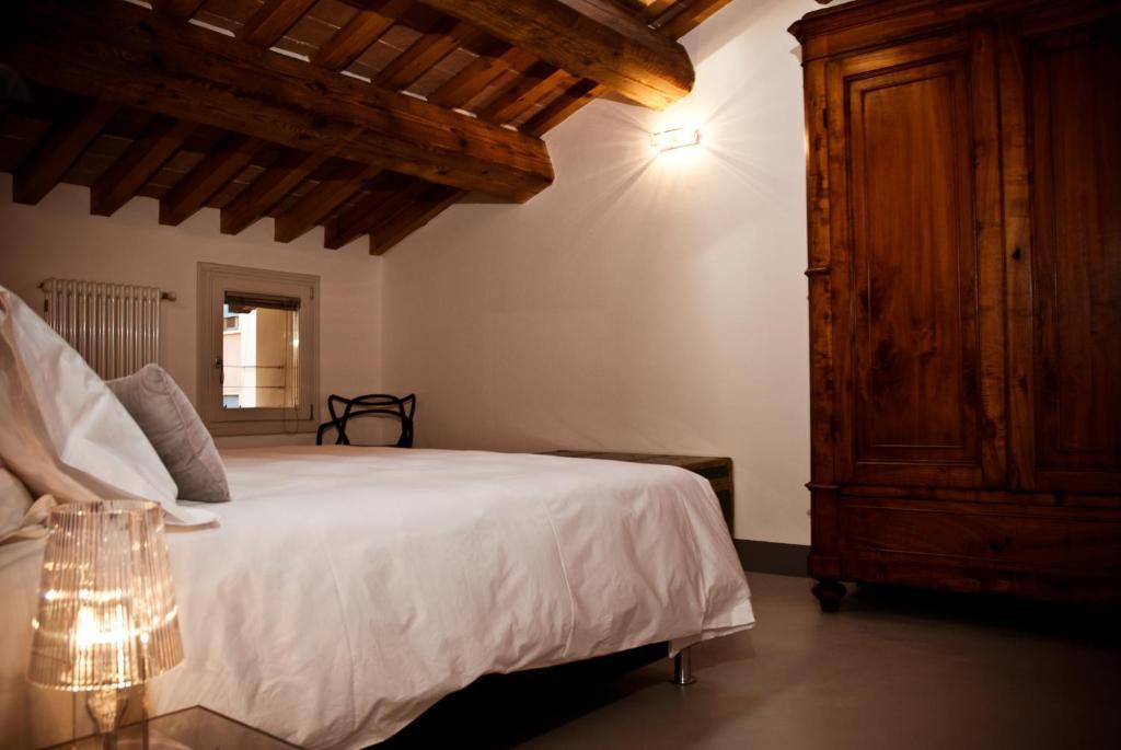 Callegherie 21 Boutique B&B イーモラ 部屋 写真