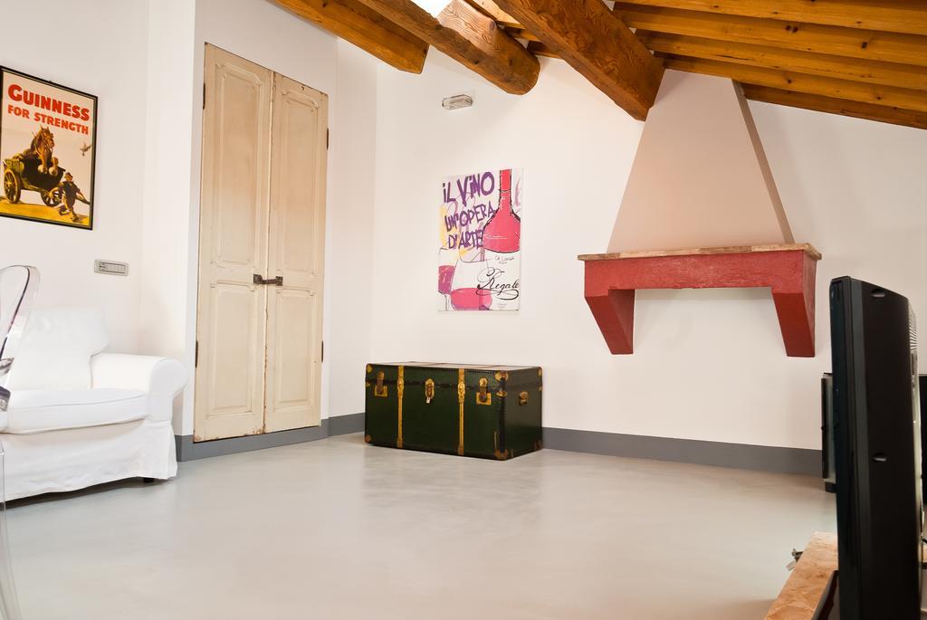 Callegherie 21 Boutique B&B イーモラ 部屋 写真